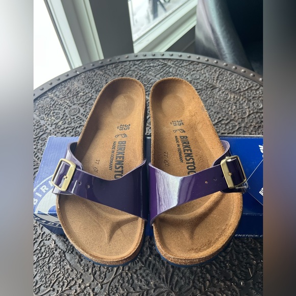 BIRKENSTOCK MADRID SANDALS IN VIOLET PATENT 35 EU  4-4.5 US - Picture 3 of 7